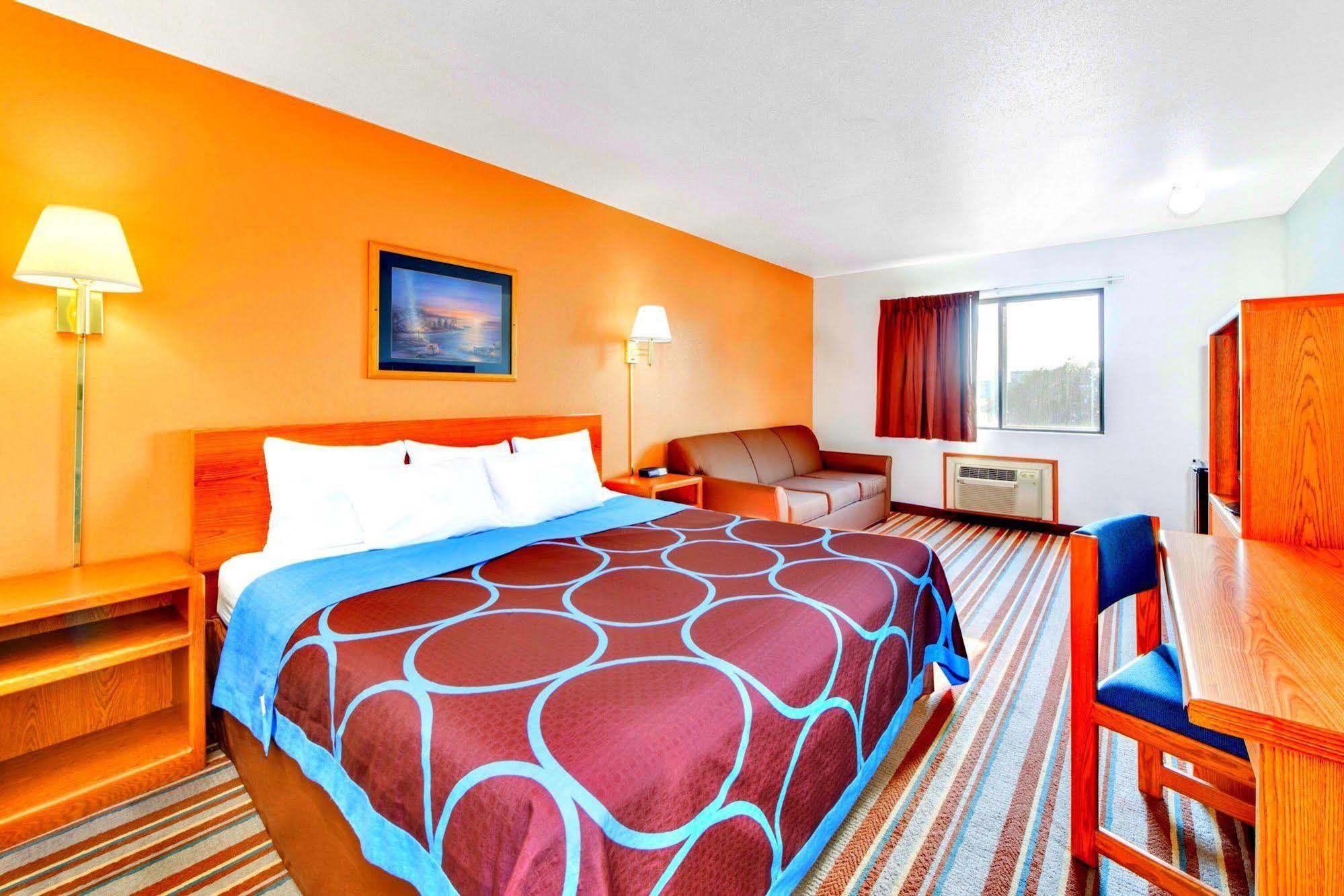 Super 8 By Wyndham Burlington Hotel Exterior photo